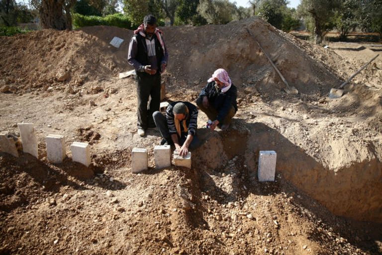 آثار قصف الحضانة بحرستا