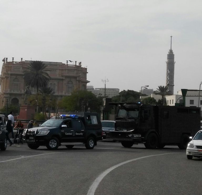 المصريون يجهضون دعوات التظاهر