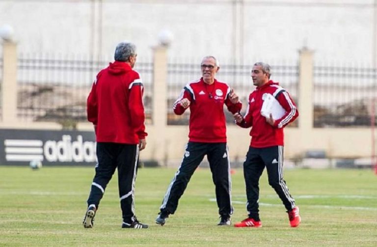 عصام الحضري