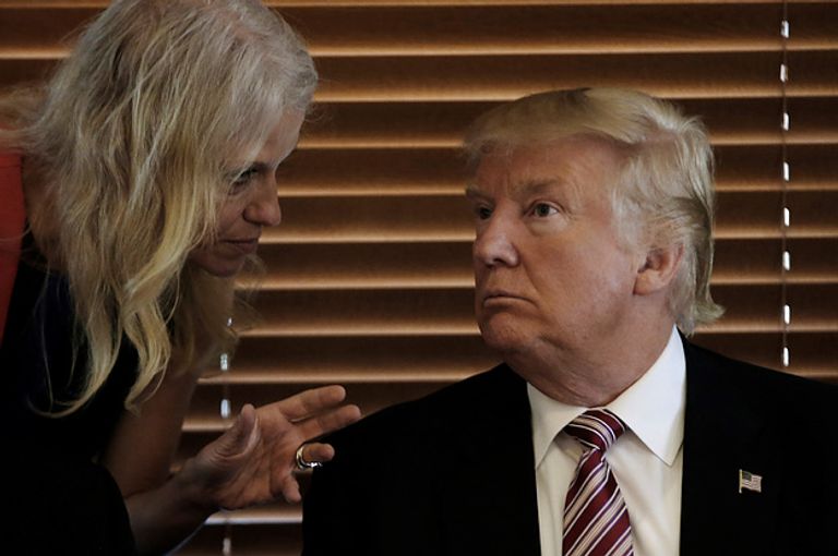 ترامب والعرفان بالجميل لكونواي