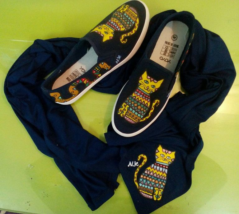 "نيفين" المصرية تنافس الطباعة على الملابس والأحذية8