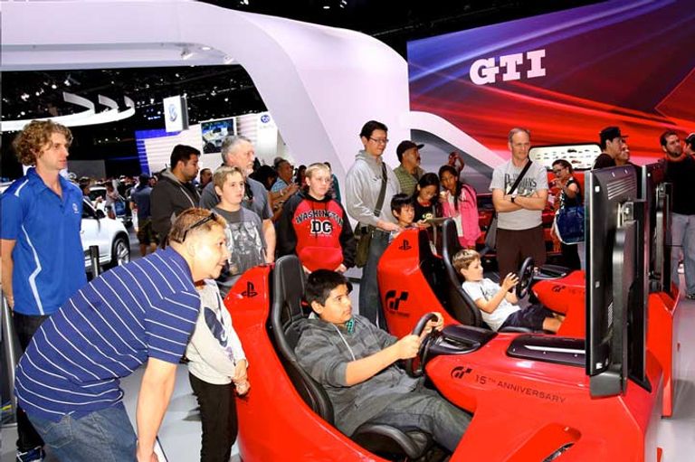 قسم من جناح الأطفال في المعرض صورة لمدخل معرض لوس أنجلوس العالمي للسيارات