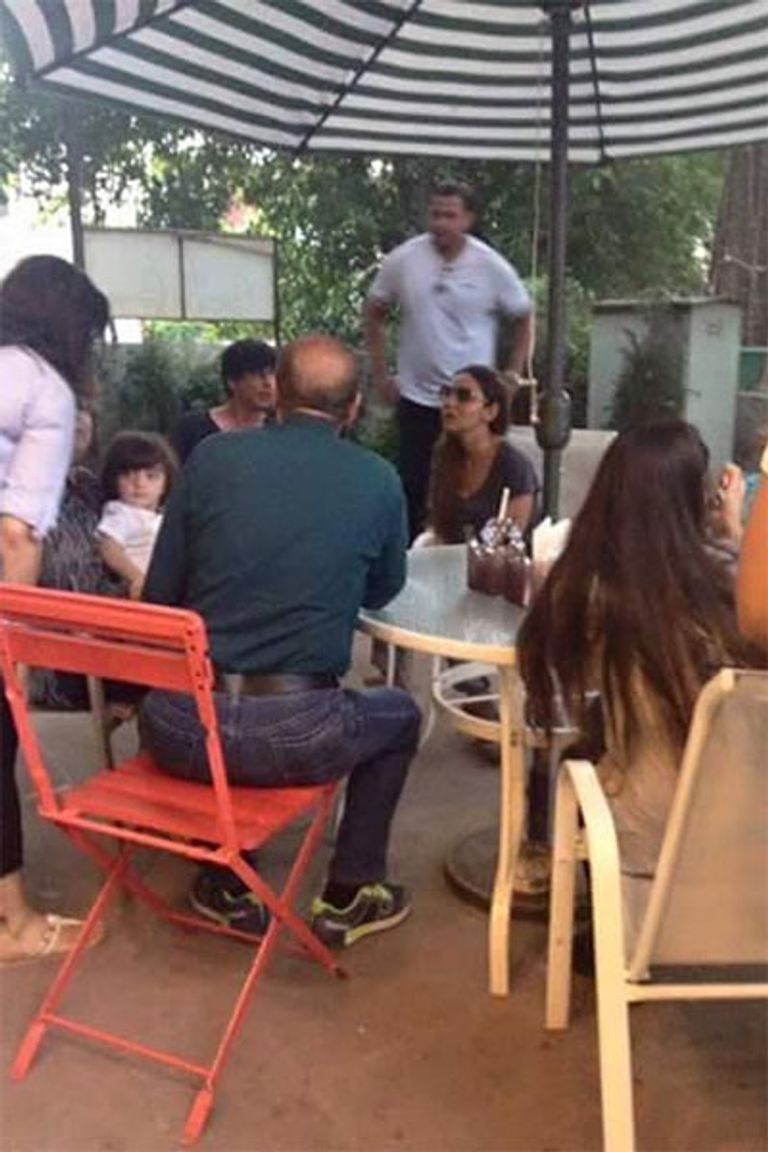 مشهد من فيلم شاروخان الجديد