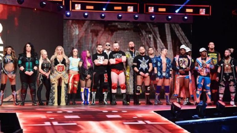 ستيفاني وفولي