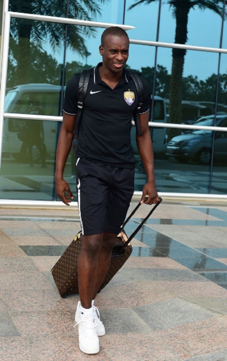 عموري لحظة خروجه من المطار