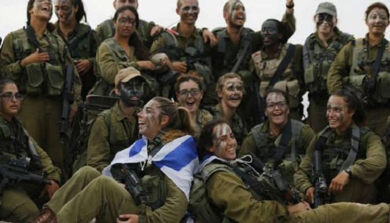 مجندات بالجيش الإسرائيلي