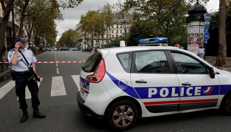 الشرطة الفرنسية تبحث عن الجناة