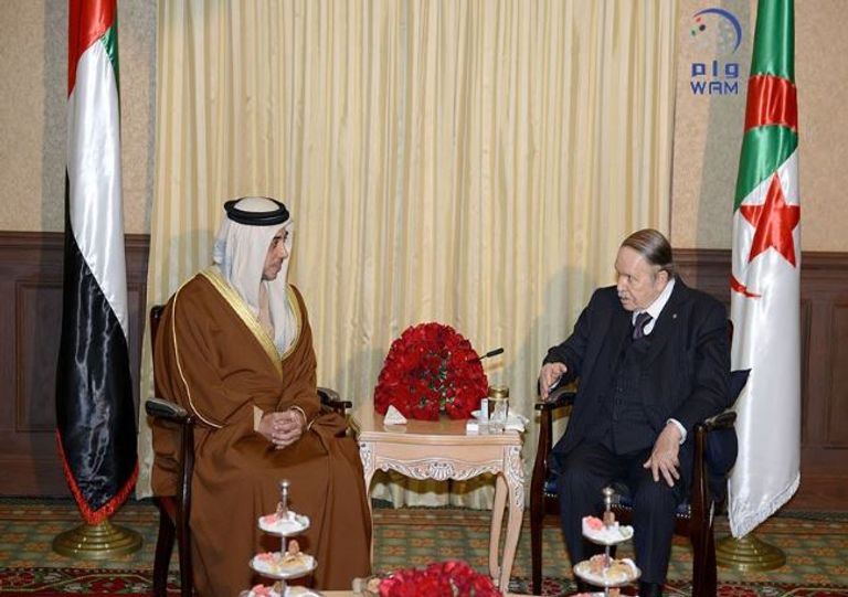 منصور بن زايد يزور مقبرة شهداء الجزائر