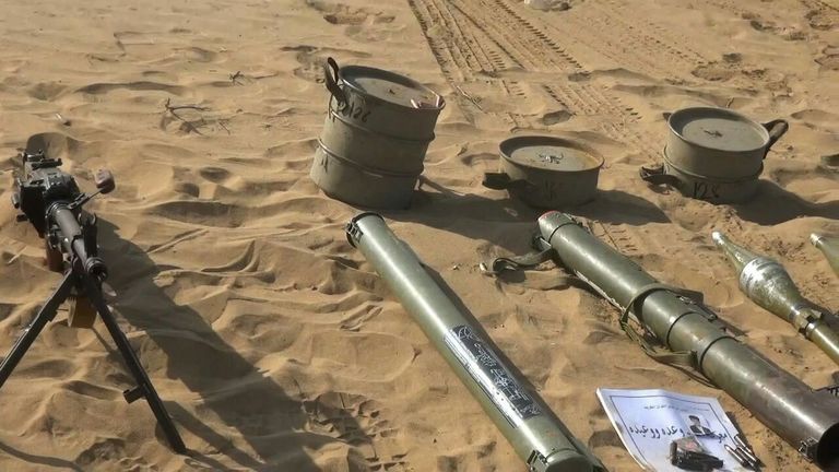 صورة لبعض الأسلحة التي استعادها الجيش في ميدي