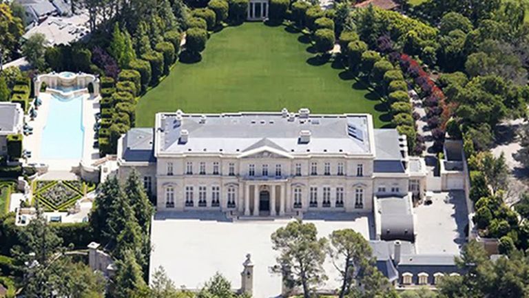 أفخم الفيلل في العالم