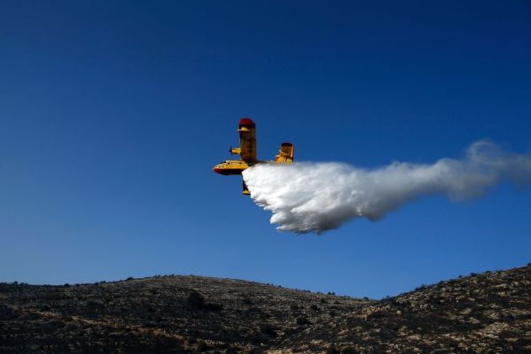 عمليات الإطفاء مستمرة بإسرائيل