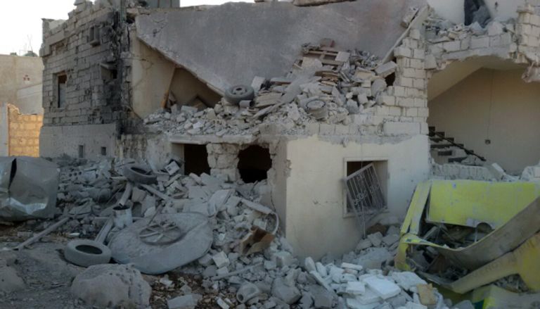 الدمار الناجم عن تفجير مستشفى بشرق حلب