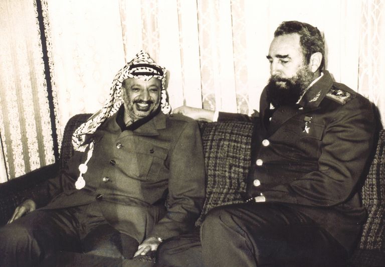 فيدل كاسترو وياسر عرفات
