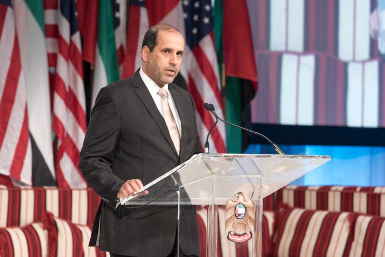 شمة بنت سهيل المزروعي وزيرة شؤون الشباب 