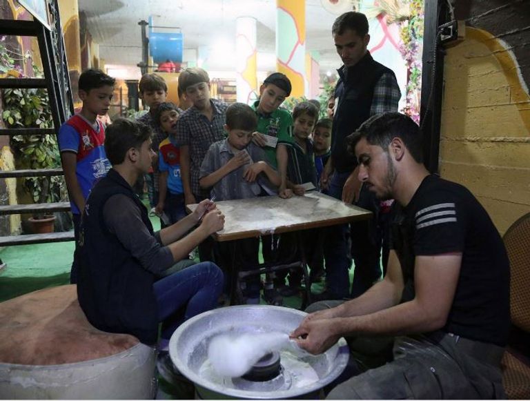 أرض الطفولة ملعب سري تحت الأرض