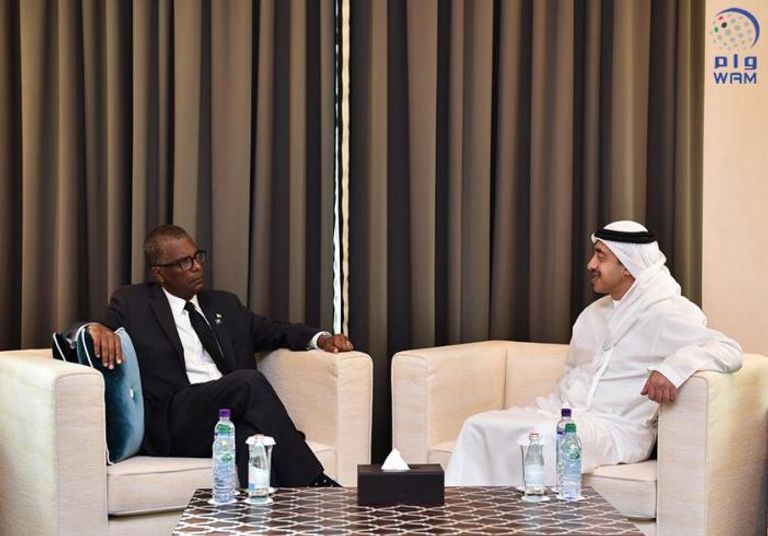 الشيخ عبدالله بن زايد آل نهيان وضيفه