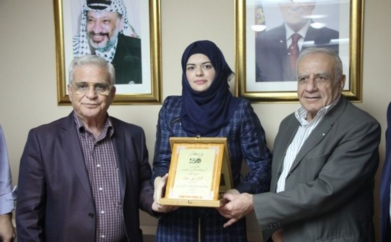 أديان حصلت على العديد من الجوائز