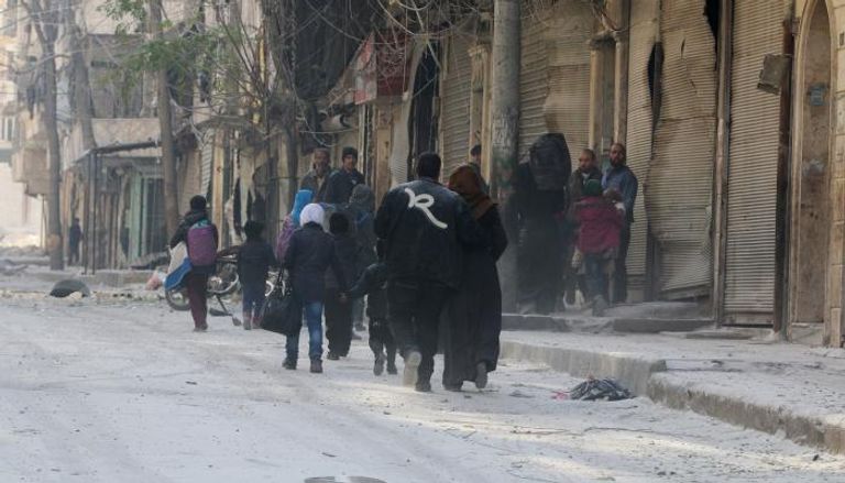 4 آلاف نازح من شرق إلى غرب حلب
