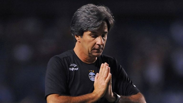 دقيقة حداد للاعبي الشباب وحتا