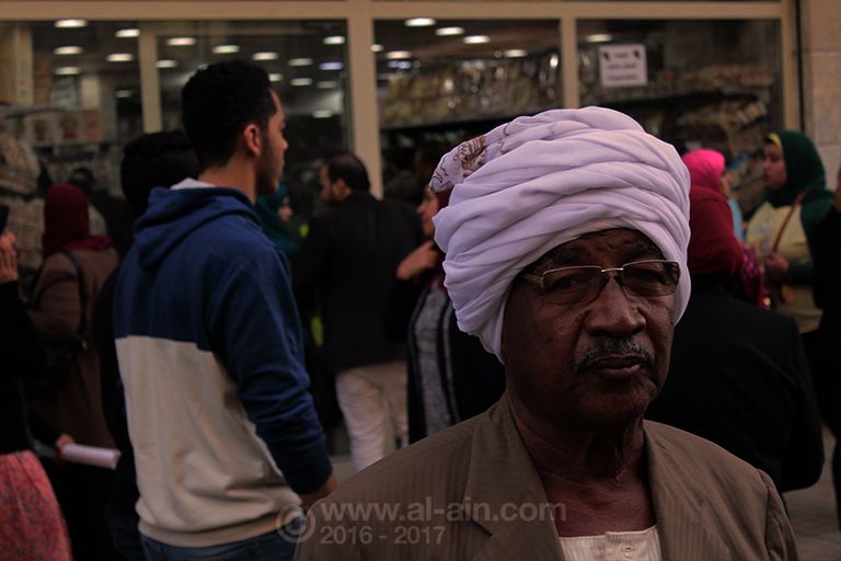 حلوى المولد تنتظر فرحة البيع