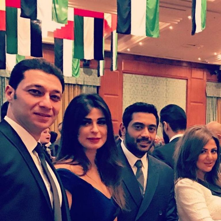 النجوم في سفارة الإمارات