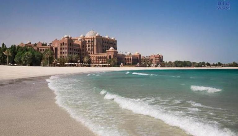 قصر الإمارات يفوز بأفخم منتج شاطئي