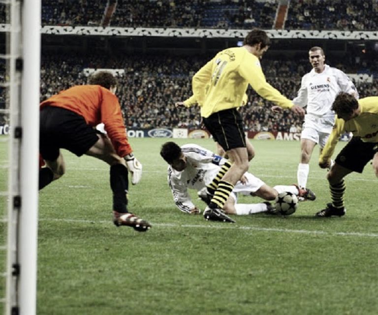 لقطة من مواجهة الفريقين الأخيرة