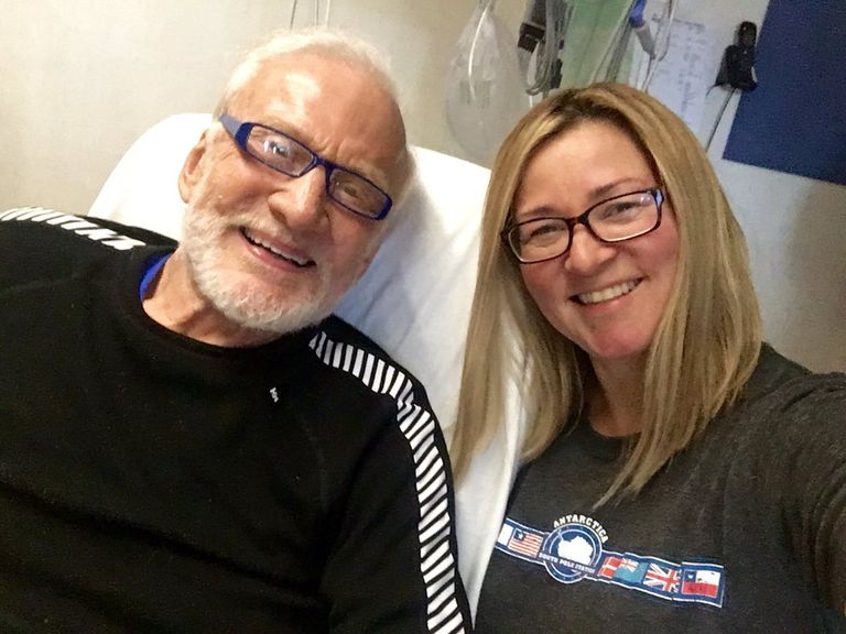 ديفيد بوي بين ابنة ألدرين ومديرة أعماله