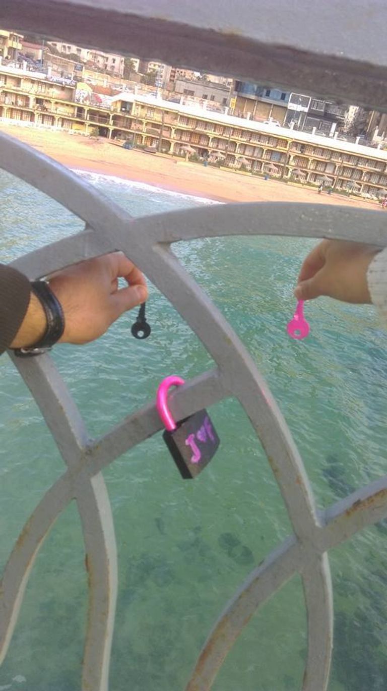 أقفال الغرام تخلد حب المحبين