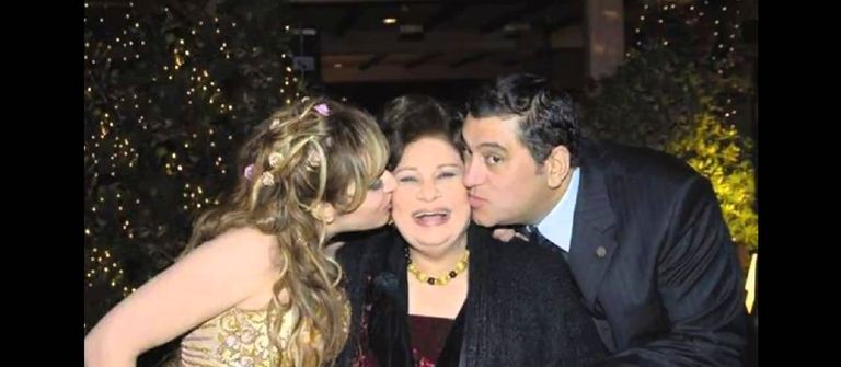 الفنانة كريمة مختار