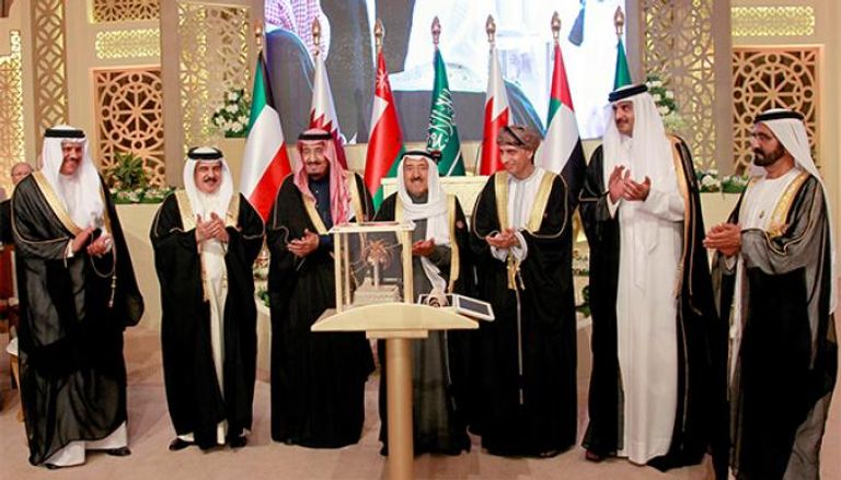 انطلاق أعمال القمة الخليجية الـ37