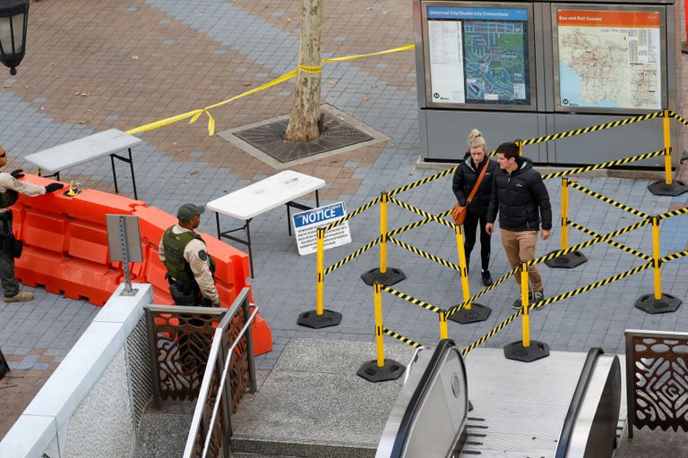 تحذير لرافضي تفتيش حقائبهم بلوس أنجلوس