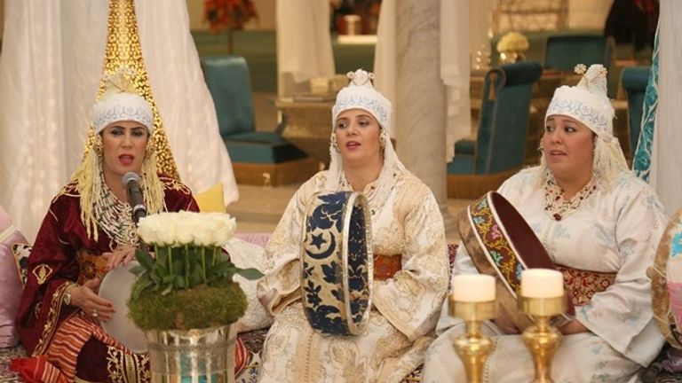 - جانب من الفرق المشاركة