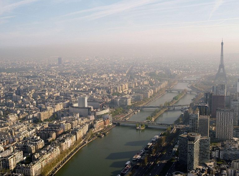 العاصمة الفرنسية باريس