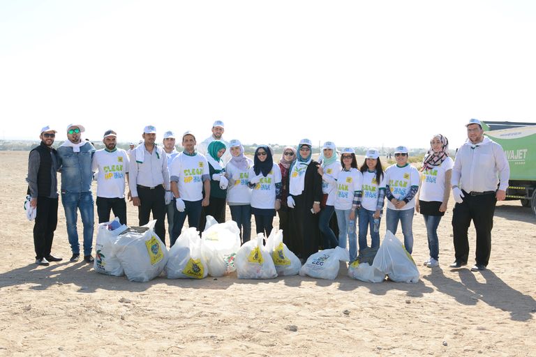 مشاركون في الحملة