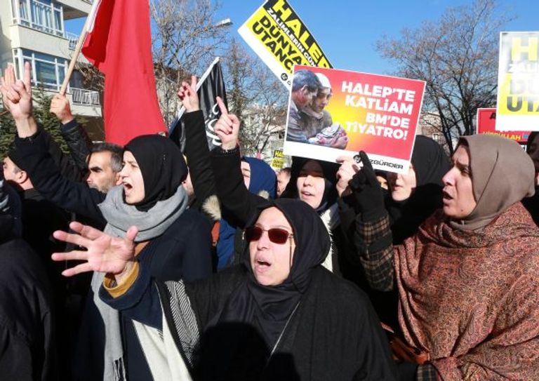 مظاهرات تركيا تضامنا مع حلب