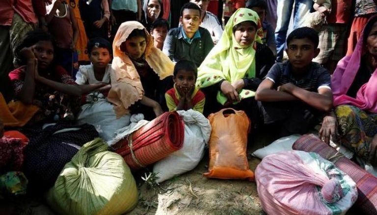 عدد من الروهينجا المسلمة بعد فرارهم إلى بنجلاديش