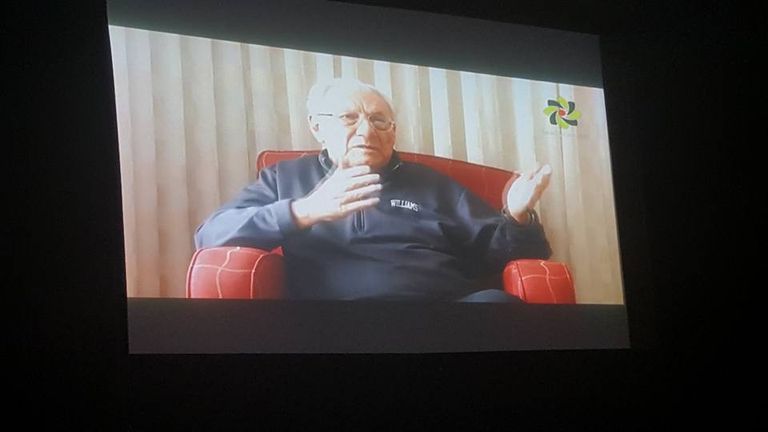 صادق جلال العظم في ندوة بالإمارات