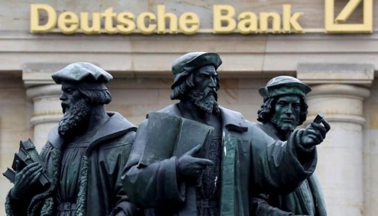 واجهة مقر دويتشه بنك الألماني في فرانكفورت