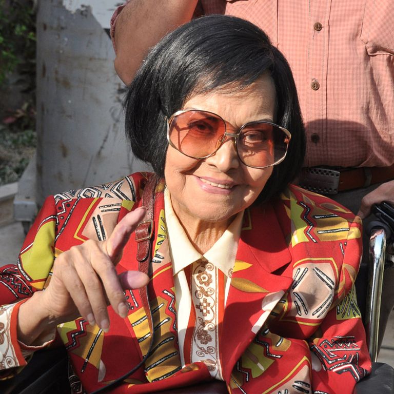 الأزمات الصحية تطارد الفنانين