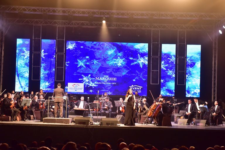 أنغام في حفل الكريسماس بالقاهرة