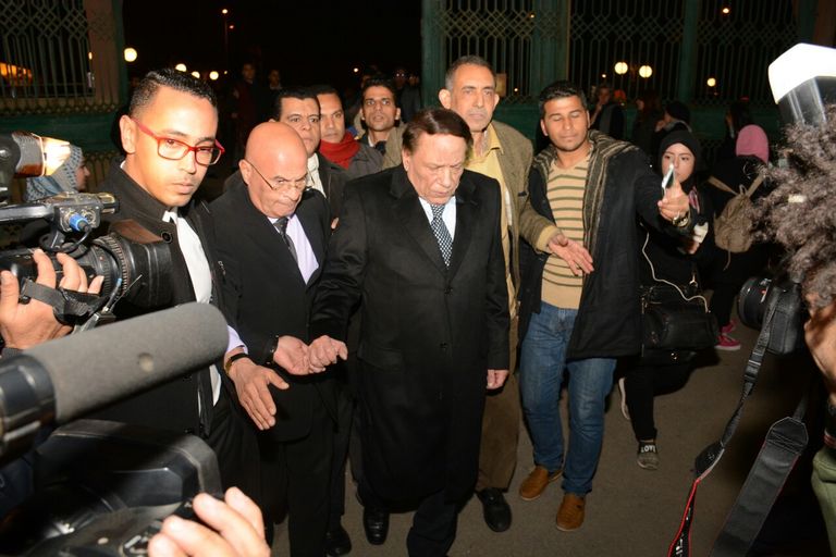 الفنان المصري عادل إمام في عزاء أحمد راتب