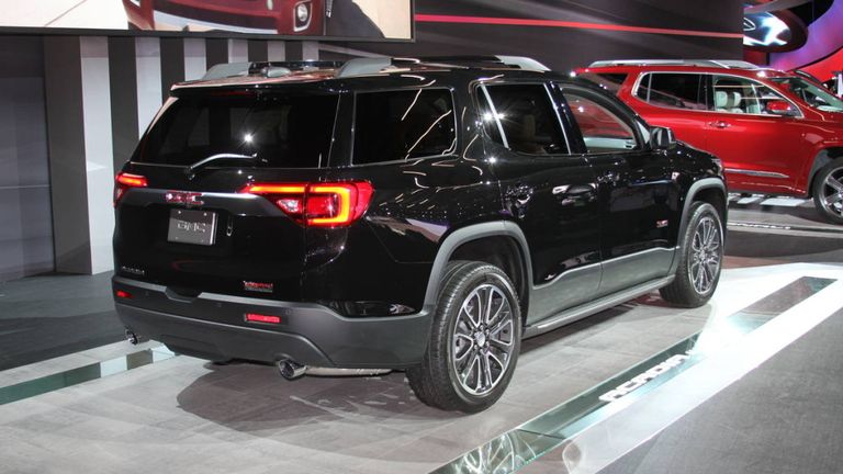 جي إم سي اكاديا 2017 - موقع جي إم سي