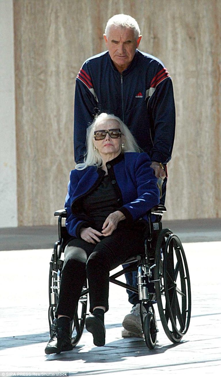 نجمة هوليوود زا زا جابور في شبابها