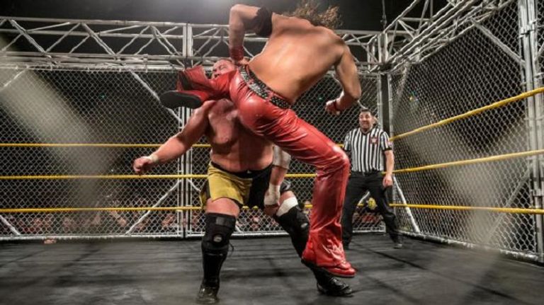 لقطة من النزال القوي