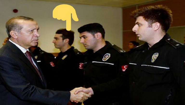 أردوغان مع قاتل السفير الروسي