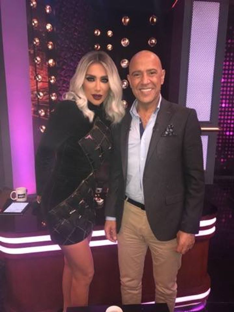 نجوم الفن مع أشرف عبدالباقي في "عيش الليلة"