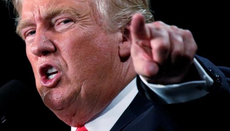 أنصار الأسد يحتفلون بانتصارات حلب