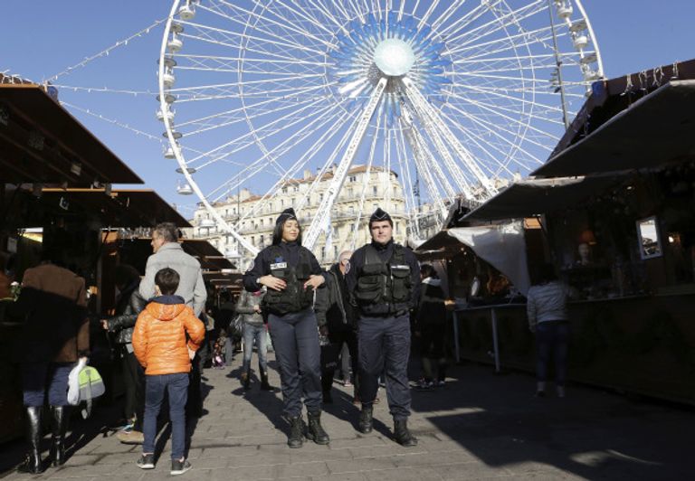 باريس.. انتشار أمني