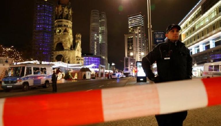 الشرطة الألمانية في موقع الهجوم الإرهابي